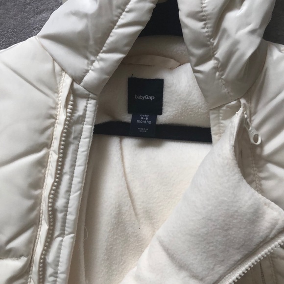 Baby Gap Bunting - Picture 2 of 4